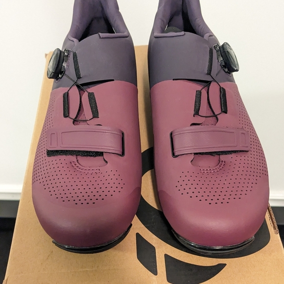 Pearl Izumi Women's Attack Road bike shoes size 41 Nightshade Blue/Wild Violet - Picture 3 of 7